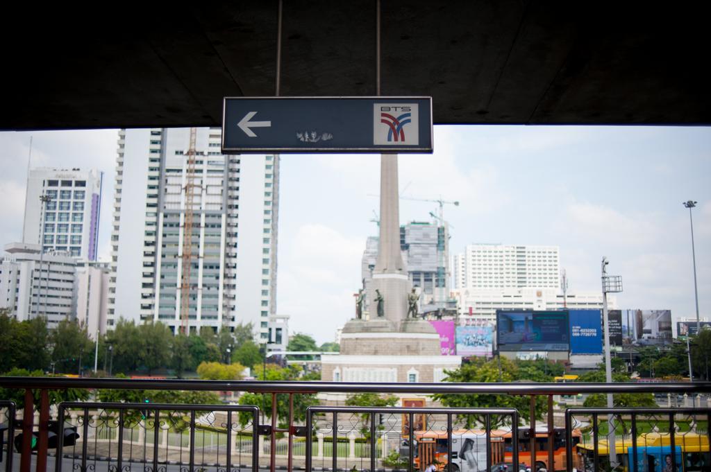 Victory Park Hostel Bangkok Zewnętrze zdjęcie