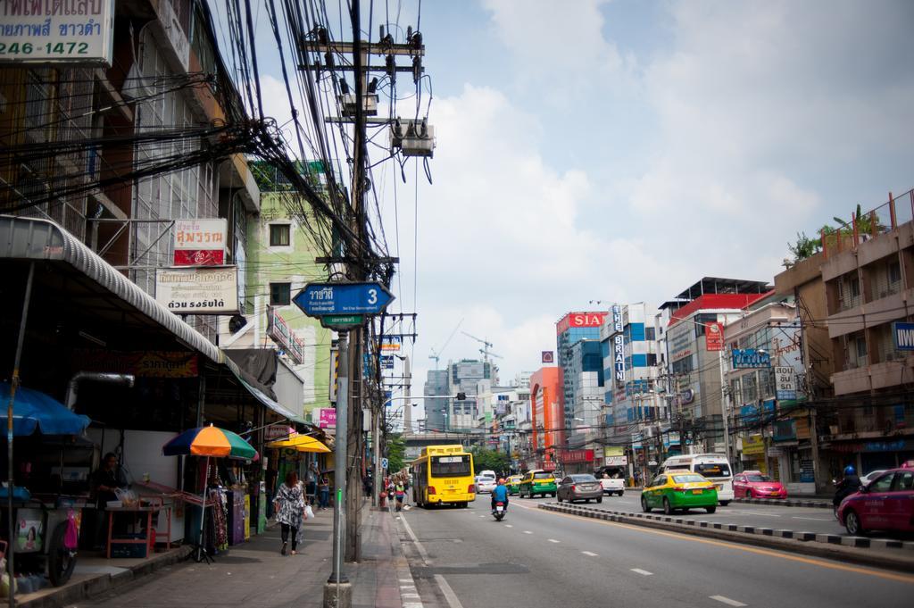 Victory Park Hostel Bangkok Zewnętrze zdjęcie